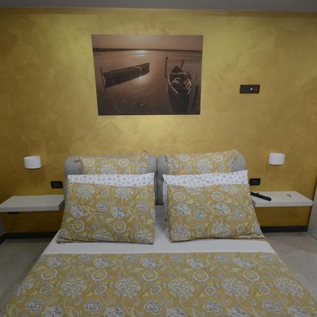 Al Vecchio Fontanile Bed & Breakfast Лезина Екстериор снимка