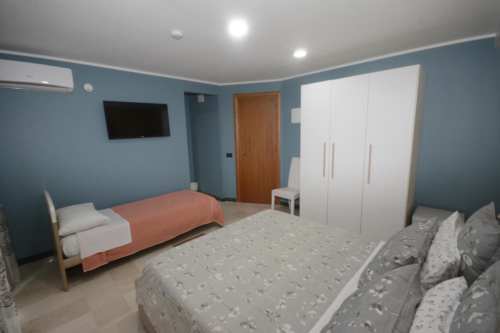 Al Vecchio Fontanile Bed & Breakfast Лезина Екстериор снимка